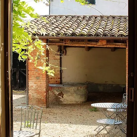 Hébergement de vacances Le Case Della Giardiniera Pralormo